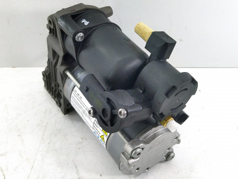 Компрессор пневмоподвески Range Rover L322 AMK