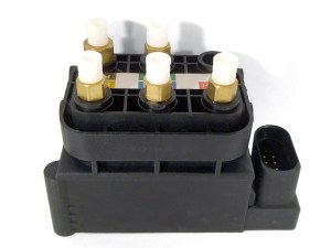 Блок клапанів пневмопідвіски Mercedes V-class Vito W447, W448 ATM A0993200200, 0993200200